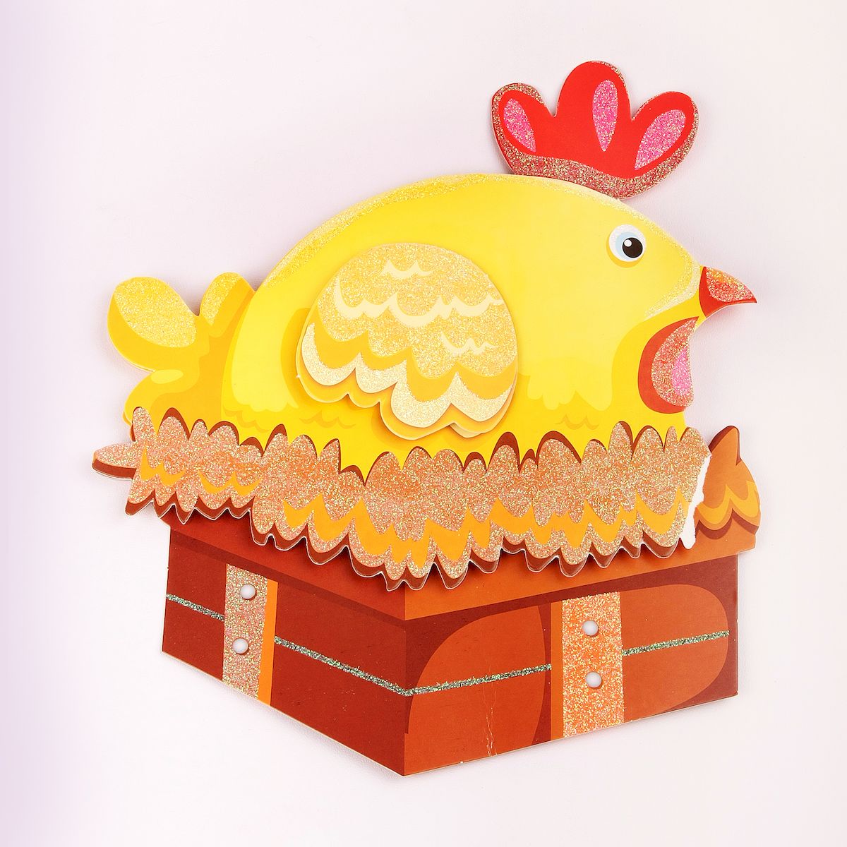 Наклейка декоративная Magic Home Курочка, 35,5 х 25 см31814 Наклейка декоративная Magic Home Курочка, 35,5 х 25 см31814Яркая, забавная наклейка украсит не только детскую комнату, но и станет отличным дополнением к любому подарку. Наклейку можно использовать как украшение стен и, например, фасадов шкафов и различных ящиков.