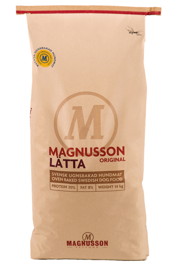 Корм сухой Magnusson Original Latta, для собак склонных к избыточному весу, 14 кг7350033851258 Корм сухой Magnusson Original Latta, для собак склонных к избыточному весу, 14 кг7350033851258Латта производится из сушеного мяса, с добавлением пивных дрожжей. Пивные дрожжи, входящие в состав Латта, являются источником антиоксидантов, аминокислот и почти полной группы витаминов В. Обе добавки способствуют улучшению состояния кожи и шерсти Вашего питомца, а так же нормализуют работу ЦНС и помогают быстрее восстановить силы после тренировки или прогулки. Вяляние (медленная сушка) мяса – самый естественный способ сохранить его до процесса запекания, не используя консервант и глубокую заморозку, чтобы сохранить качество белка на самом высоком уровне. Корм можно давать как в сухом, так и размоченном виде. Не стоит заливать корм бульоном или молоком, лучше всего использовать воду. Определите количество корма, которое Вы хотите дать Вашей собаке. Добавьте в миску теплую воду так, чтобы она покрывала корм. Перемешайте и оставьте на 10 минут. Не забывайте, что Ваша собака всегда должна иметь свободный доступ к чистой питьевой воде. Количество корма варьируется в...