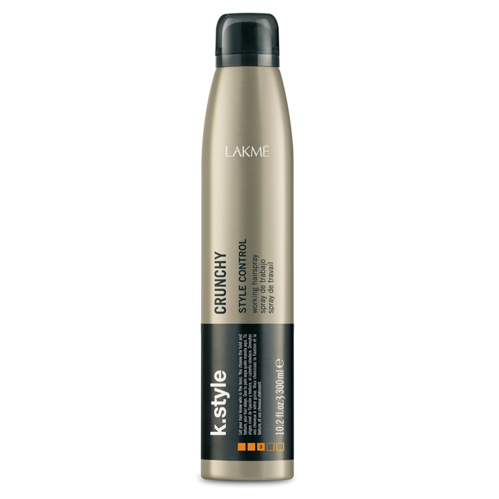 Lakme Спрей для укладки волос Crunchy Working Hairspray, 300 мл46343 Lakme Спрей для укладки волос Crunchy Working Hairspray, 300 мл46343Спрей для укладки волос Lakme K Style Crunchy - быстросохнущий лак для мгновенной и стойкой фиксации. Позволяет создавать укладки в движении. Контроль укладки. Низкое содержание VOC (летучих органических соединений). Содержит УФ фильтры. Легко расчесывается. Древесно - травяной аромат. Степень фиксации - 3