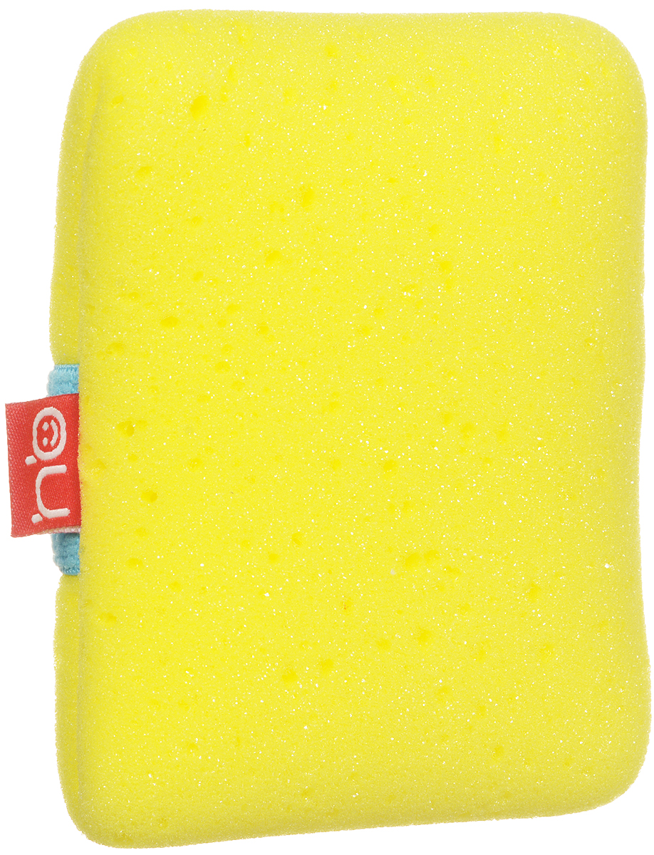 Happy Baby Мочалка Sponge+ с эластичным фиксатором на руку цвет желтый35004_желтый Happy Baby Мочалка Sponge+ с эластичным фиксатором на руку цвет желтый35004_желтыйМягкая мочалка Sponge+ разработана специально для нежной кожи малыша. Прекрасно подходит для новорожденных. Благодаря высококачественному мягкому материалу, из которого выполнена мочалка, купание для вашего ребёнка станет ещё приятней. Эластичная резинка позволит плотно зафиксировать мочалку на руке. Для большего удобства имеется маленький кармашек, в который можно при необходимости положить мыло.
