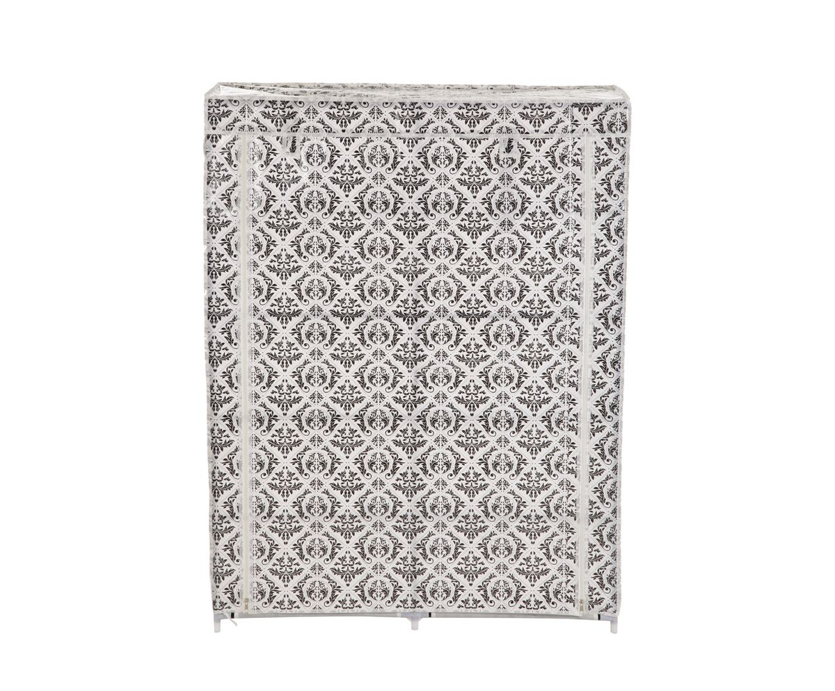 Гардероб для хранения обуви HomeMaster, цвет: черный, белый, 91 x 30 x 120 смCR101 Гардероб для хранения обуви HomeMaster, цвет: черный, белый, 91 x 30 x 120 смCR101Складной гардероб для обуви - это гениальное и практичное изобретение. Он поможет при переезде или в те моменты, когда к вам приезжают гости, или просто скопилось много обуви, например при смене сезонов. Гардероб имеет несколько секций с полками, легко складывается и очень компактно хранится, а вес составляет всего несколько килограмм. Замки-молнии на корпусе обепечат независимый доступ к любой из секций. Его современный и стильный дизайн оформленный фото коллажем впишется в любой интерьер. ВНИМАНИЕ! ПРИ СБОРКЕ ИСПОЛЬЗУЙТЕ ИНСТРУКЦИЮ. ВСЕ КОМПОНЕНТЫ ДОЛЖЫ БЫТЬ МАКСИМАЛЬНО СИЛЬНО ЗАФИКСИРОВАНЫ. ТКАНЕВОЕ ПОКРЫТИЕ СШИТО ТОЧНО ПО РАЗМЕРАМ ШКАФА.