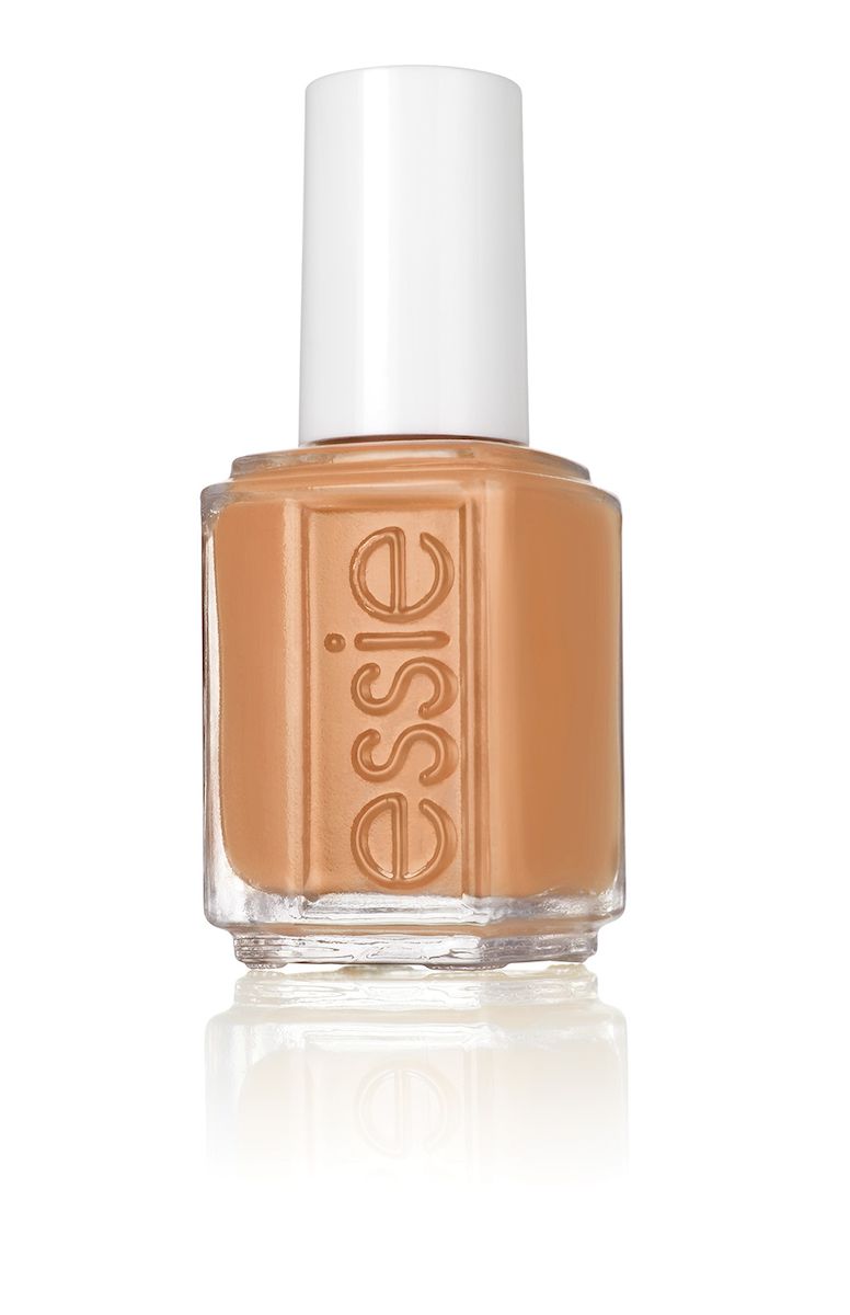 Essie professional Лак для ногтей Resort 954 РЫНОК СПЕЦИЙ В ТАДЖ-МАХАЛЕ, 13,5 млP1204100 Essie professional Лак для ногтей Resort 954 РЫНОК СПЕЦИЙ В ТАДЖ-МАХАЛЕ, 13,5 млP1204100Essie professional - эксперт салонного маникюра в США с 1981 года, был основан в Нью-Йорке Эсси Вайнгартен. Essie professional любят за уникальный подход к цвету, неповторимые названия, которые задали тренд в нейл индустрии. Essie professional - это современный тренд для бьюти профессионалов, инсайдеров индустрии, знаменитостей и модных женщин более чем в 100 странах мира. Авторитет в мире цвета Essie professional блистает на подиумах всего мира от Нью-Йорка до Парижа. Звездная линейка уходов и более 900 оттенков созданными за всю историю бренда полностью соответствуют всем стандартам безопасности. Essie предлагает изысканные коллекции, созданные эксклюзивно Международным Директором по Цвету Ребеккой Минкофф, известным Нью-Йоркским дизайнером.