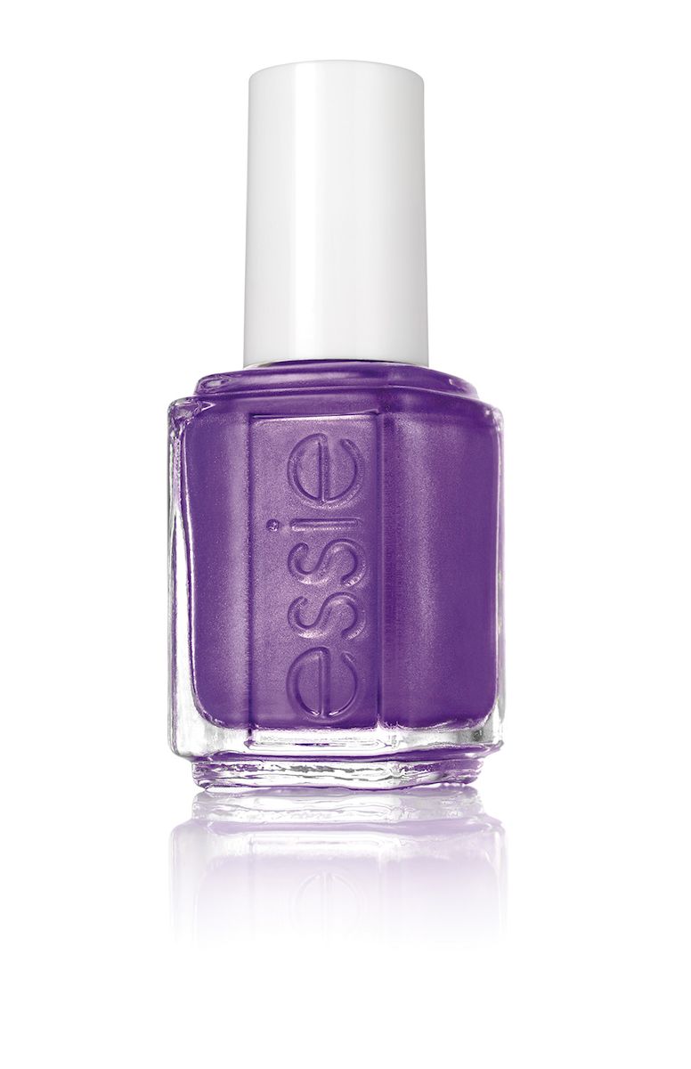Essie professional Лак для ногтей Shimmer brights 987 DJ НА ЯХТЕ, 13,5 млP1244100 Essie professional Лак для ногтей Shimmer brights 987 DJ НА ЯХТЕ, 13,5 млP1244100Essie professional - эксперт салонного маникюра в США с 1981 года, был основан в Нью-Йорке Эсси Вайнгартен. Essie professional любят за уникальный подход к цвету, неповторимые названия, которые задали тренд в нейл индустрии. Essie professional - это современный тренд для бьюти профессионалов, инсайдеров индустрии, знаменитостей и модных женщин более чем в 100 странах мира. Авторитет в мире цвета Essie professional блистает на подиумах всего мира от Нью-Йорка до Парижа. Звездная линейка уходов и более 900 оттенков созданными за всю историю бренда полностью соответствуют всем стандартам безопасности. Essie предлагает изысканные коллекции, созданные эксклюзивно Международным Директором по Цвету Ребеккой Минкофф, известным Нью-Йоркским дизайнером.