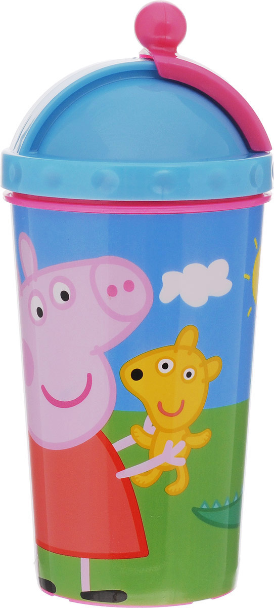 Peppa Pig Бутылочка-поильник Пеппа и Джордж с трубочкой 450 мл52845_новинка Peppa Pig Бутылочка-поильник Пеппа и Джордж с трубочкой 450 мл52845_новинкаБутылочка-поильник Peppa Pig Пеппа и Джордж предназначена для детей от трех лет. Бутылочка выполнена из высококачественного нетоксичного материала - полипропилена. Гибкая трубочка предназначена для комфортного и безопасного питья. Крышка бутылочки плотно закрывается, перегибая трубочку, благодаря чему исключается проливание жидкости, даже если малыш перевернет ее. Благодаря легкому эргономичному дизайну бутылочку-поильник удобно держать как взрослому, так и ребенку. Не использовать в СВЧ-печах и посудомоечных машинах.