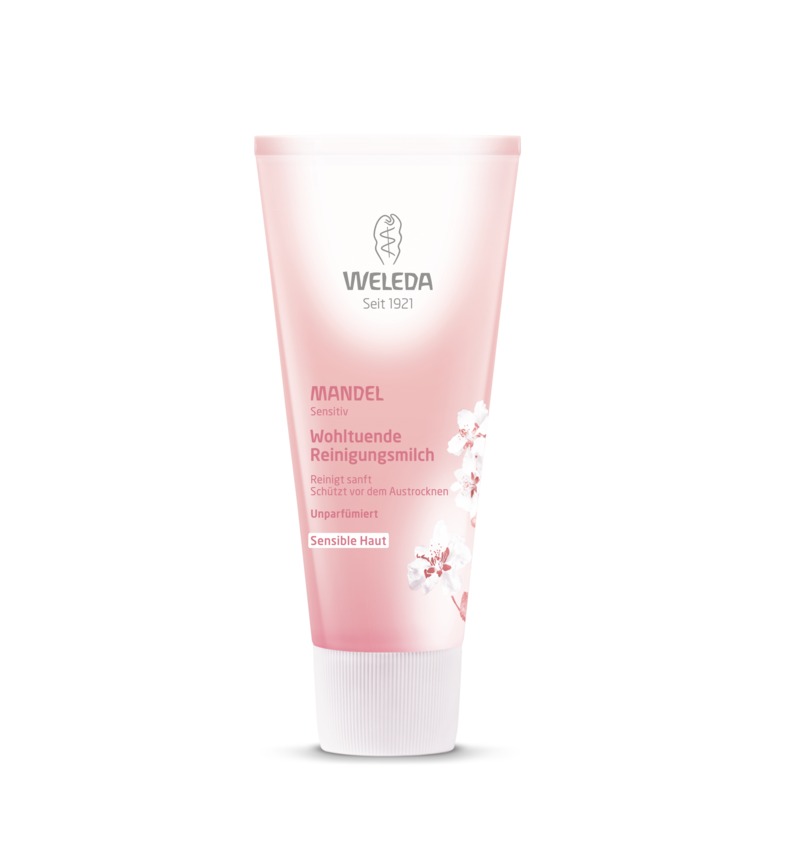 Weleda Молочко для лица Миндальное, деликатное, очищающее, 75 мл8031 Weleda Молочко для лица Миндальное, деликатное, очищающее, 75 мл8031Нежное кремообразное молочко Weleda Mandel, специально созданное для ухода за чувствительной кожей, глубоко проникает в поры, тщательно растворяя частицы загрязнений. Уникальная композиция миндального масла и масло косточек сливы бережно ухаживает и предохраняет кожу от сухости, эффективно снимает воспаления и покраснения. Восстанавливает естественный водно-жировой баланс кожи. Не содержит активных моющих синтетических добавок. 100% натуральный состав. Характеристики: Объем: 75 мл. Размер упаковки: 14 см х 5 см х 4 см. Производитель: Германия. Артикул: 8031. Товар сертифицирован.