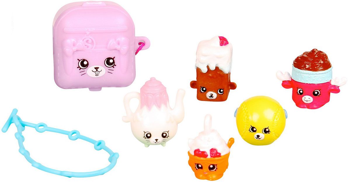 Shopkins Набор фигурок 5 шт 5625156251 Shopkins Набор фигурок 5 шт 5625156251Набор фигурок Shopkins - это отличное приобретение для девочки-мечтательницы! В наборе ваш ребенок найдет пять фигурок Shopkins, браслет и буклет коллекционера. Фигурки, выполненные в нежных тонах, выглядят очень жизнерадостными. Эти добродушные мордашки с маленькими глазками и носиками обязательно привлекут внимание ребенка.