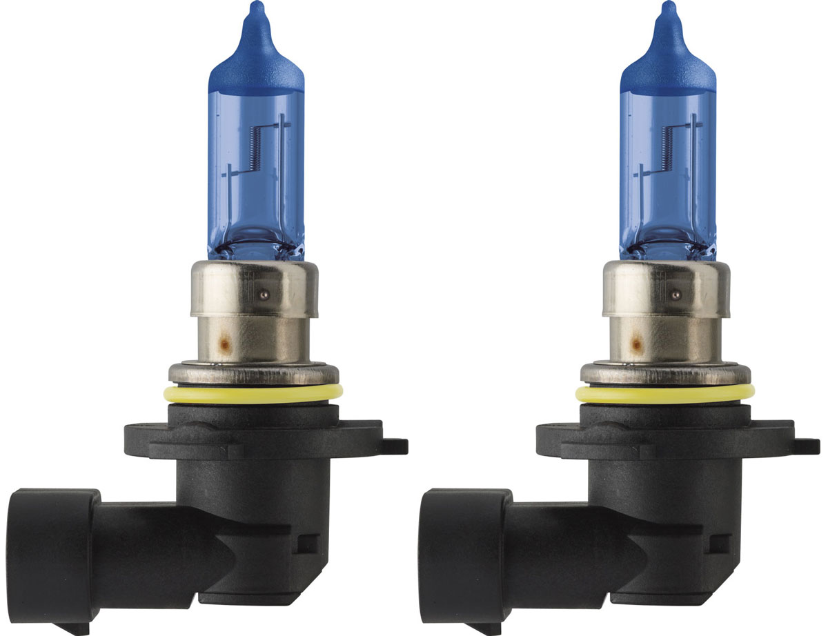 Лампа автомобильная галогенная Philips DiamondVision, для фар, цоколь HB4 (P22d), 12V, 55W, 2 шт9006DVS2 Лампа автомобильная галогенная Philips DiamondVision, для фар, цоколь HB4 (P22d), 12V, 55W, 2 шт9006DVS2Автомобильная галогенная лампа Philips DiamondVision произведена из запатентованного кварцевого стекла с УФ фильтром Philips Quartz Glass. Кварцевое стекло Philips в отличие от обычного твердого стекла выдерживает гораздо большее давление смеси газов внутри колбы, что препятствует быстрому испарению вольфрама с нити накаливания. Кварцевое стекло выдерживает большой перепад температур, при попадании влаги на работающую лампу изделие не взрывается и продолжает работать. Лампа DiamondVision с чистым белым светом, цветовой температурой 5000 K и стильным эффектом холодного белого ксенонового света идеально подходит для водителей, которые хотят придать индивидуальный стиль своему автомобилю. Автомобильные галогенные лампы Philips удовлетворят все нужды автомобилистов: дальний свет, ближний свет, передние противотуманные фары, передние и боковые указатели поворота, задние указатели поворота, стоп-сигналы, фонари заднего хода, задние противотуманные фонари, освещение...