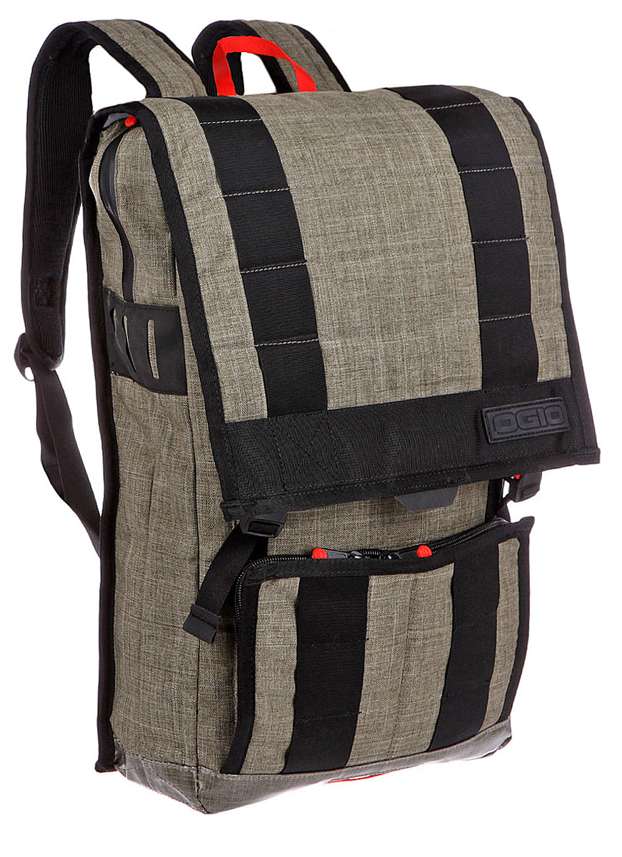 Рюкзак городской Ogio Commuter Pack, цвет: оливковый, хаки , 22 л112040-379 Рюкзак городской Ogio Commuter Pack, цвет: оливковый, хаки , 22 л112040-379OGIO – высокотехнологичный продукт от американского производителя. Вместимые сумки для путешествий, работы и отдыха, специальная коллекция городских сумок для женщин, жесткие боксы под мелкий инвентарь и многое другое.Стильный дизайн, отменно продуманное пространство для хранения: с рюкзаком Commuter Pack удобно перемещаться по городу как пешком, так и на велосипеде благодаря эргономичный вентилируемой спинке и удобным лямкам с поперечным ремешком. Отдельные карманы для iPad и iPad Mini, внутренний отдельный отсек для 15-дюймового ноутбука, внешний карман-органайзер на молнии