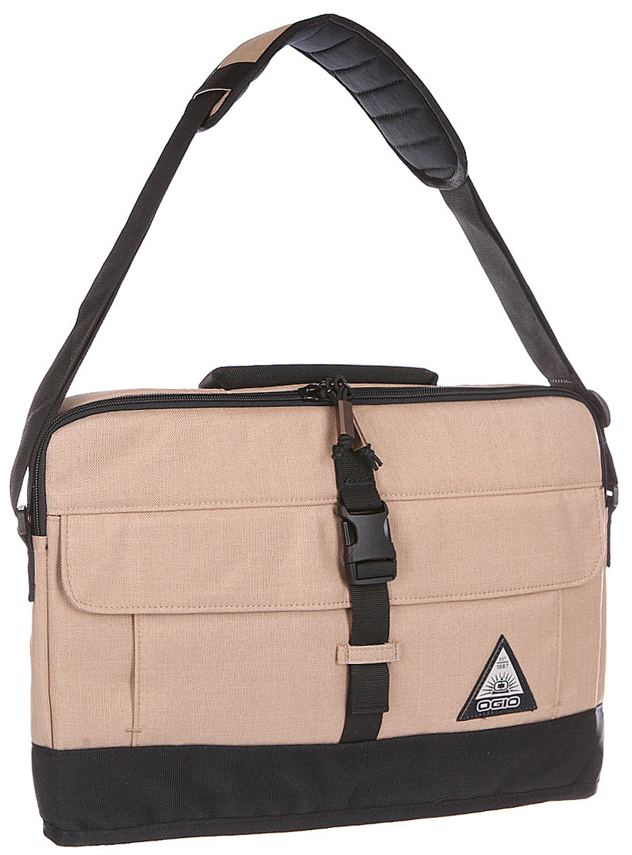 Сумка для ноутбука Ogio Ruck Slim Case, цвет: хаки , 8 л117051-34 Сумка для ноутбука Ogio Ruck Slim Case, цвет: хаки , 8 л117051-34OGIO – высокотехнологичный продукт от американского производителя. Вместимые сумки для путешествий, работы и отдыха, специальная коллекция городских сумок для женщин, жесткие боксы под мелкий инвентарь и многое другое. Отличная модель для тех, кто никогда не расстается с любимым электронным оборудованием. Легкая, прочная и надежная сумка для ноутбука, будет полезна не только для поездок по городу, но и для туристических путешествий, ведь она имеет систему крепления к чемодану для максимального упрощения транспортировки.