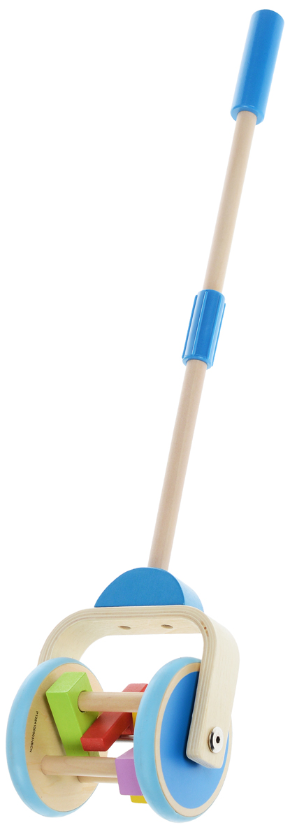 Hape Игрушка-каталка ГазонокосилкаЕ0345 Hape Игрушка-каталка ГазонокосилкаЕ0345Игрушка-каталка Hape Газонокосилка - отличная игрушка для малышей, которые только научились ходить. Веселые звуки, возникающие в процессе движения, и вращающиеся детали, расположенные между колесами, вызывают интерес ребенка и побуждают к активным движениям. Игрушку можно использовать как на улице, так и в домашних условиях - прорезиненные колеса не повредят пол. Игрушка-каталка Hape Газонокосилка развивает пространственное мышление, цветовое восприятие, тактильные ощущения, ловкость и координацию движений.