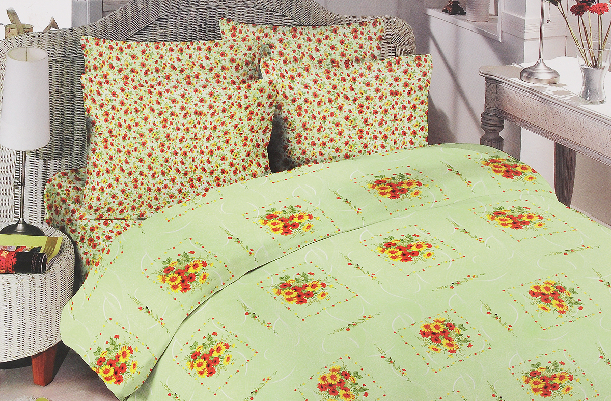 Комплект белья Liya Home Collection Идиллия, 1,5-спальный, наволочки 70x701515150000197_Идиллия, салатовый Комплект белья Liya Home Collection Идиллия, 1,5-спальный, наволочки 70x701515150000197_Идиллия, салатовыйКомплект белья Liya Home Collection Идиллия состоит из пододеяльника, простыни и двух наволочек. Изделия выполнены из хлопка (70%) и полиэстера (30%). Хлопок является классическим примером гигроскопичности, гигиеничности, натуральности и простоты. Сочетание его с полиэстером лишает ткань присущих хлопку недостатков. Изделия из хлопка с полиэстером не выгорают, не растягиваются, дольше используются. Постельное белье из хлопка с полиэстером имеет двукратную продолжительность эксплуатации, по сравнению с чистым хлопком, оно не мнется и сохнет очень быстро.