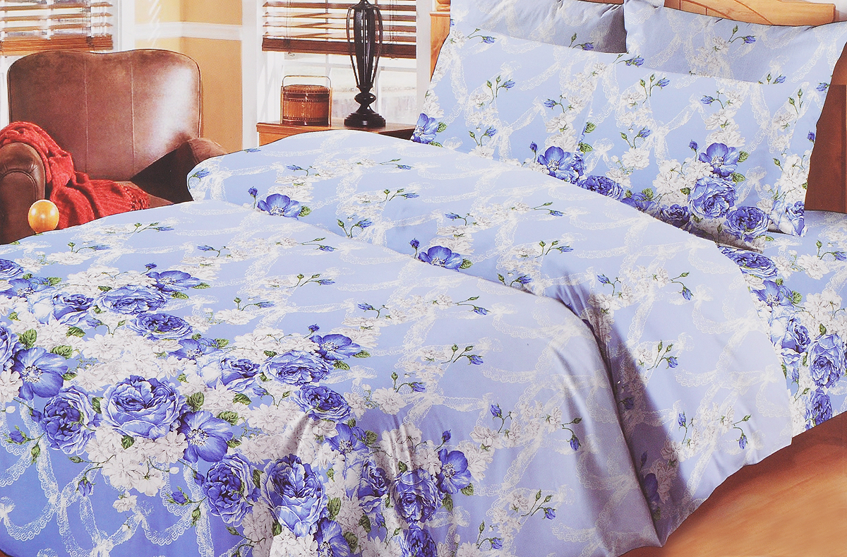 Комплект белья Liya Home Collection Скарлет, 1,5-спальный, наволочки 70x701515150000057 Комплект белья Liya Home Collection Скарлет, 1,5-спальный, наволочки 70x701515150000057Комплект белья Liya Home Collection Скарлет состоит из пододеяльника, простыни и двух наволочек. Изделия выполнены из хлопка (70%) и полиэстера (30%). Хлопок является классическим примером гигроскопичности, гигиеничности, натуральности и простоты. Сочетание его с полиэстером лишает ткань присущих хлопку недостатков. Изделия из хлопка с полиэстером не выгорают, не растягиваются, дольше используются. Постельное белье из хлопка с полиэстером имеет двукратную продолжительность эксплуатации, по сравнению с чистым хлопком, оно не мнется и сохнет очень быстро.