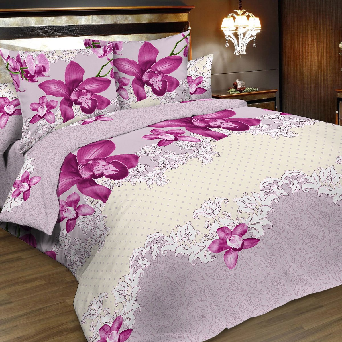 Комплект белья Letto, 1,5-спальный, наволочки 70х70, цвет: розовый. B168-3B168-3 Комплект белья Letto, 1,5-спальный, наволочки 70х70, цвет: розовый. B168-3B168-3Серия Letto «Традиция» выполнена из классической российской бязи, привычной для большинства российских покупательниц. Ткань плотная (125гр/м), используются современные устойчивые красители. Традиционная российская бязь выгодно отличается от импортных аналогов по цене, при том, что сама ткань и толще, меньше сминается и служит намного дольше. Рекомендуется перед первым использованием постирать, но не пересушивать. Применение кондиционера при стирке сделает такое постельное белье мягче и комфортней. Пододеяльник на молнии. Обращаем внимание, что расцветка наволочек может отличаться от представленной на фото.