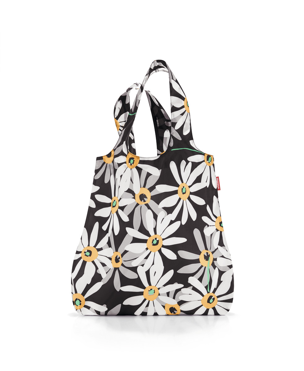 Сумка складная женская Reisenthel Mini maxi shopper margarite, цвет: черный, белый. AT7038AT7038 Сумка складная женская Reisenthel Mini maxi shopper margarite, цвет: черный, белый. AT7038AT7038Стильная и практичная сумка для покупок. Экологичная альтернатива одноразовым пакетам. - компактно сворачивается и фиксируется резинкой для удобства переноски; - размер в сложенном состоянии - всего 12 х 6 х 2 см; - удобные широкие ручки; - объем – 15 литров.