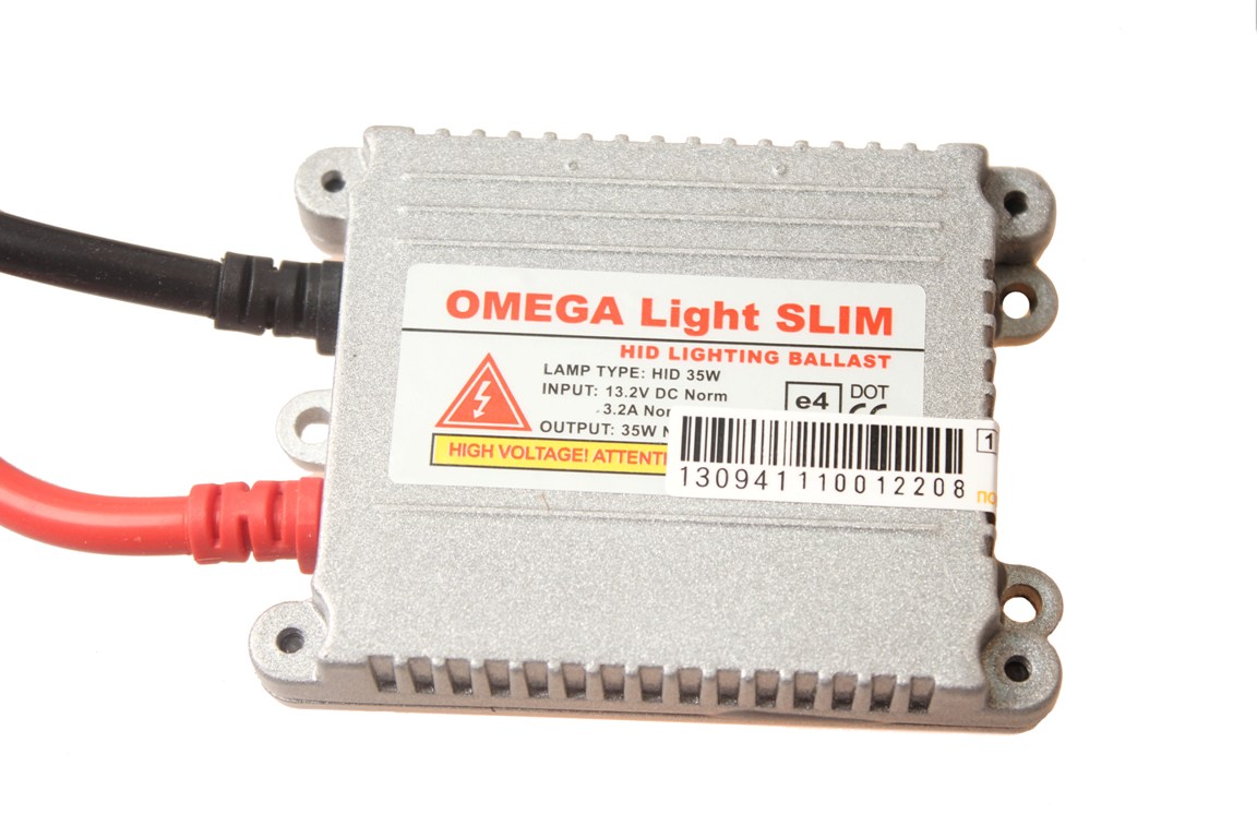 Блок высокого напряжения OmegaLight SlimB0L 013 000-000 Блок высокого напряжения OmegaLight SlimB0L 013 000-000Блок розжига Omega Light используется для запуска ламп ксенонового света. Оптимальный выбор для эксплуатации в отечественных условиях. Отличается безотказностью в работе и долгим сроком службы (2000 часов).Стабильный розжиг. Напряжение 12 В. Протестирован зимой, работает на морозе. В ЦВЕТНОЙ УПАКОВКЕ