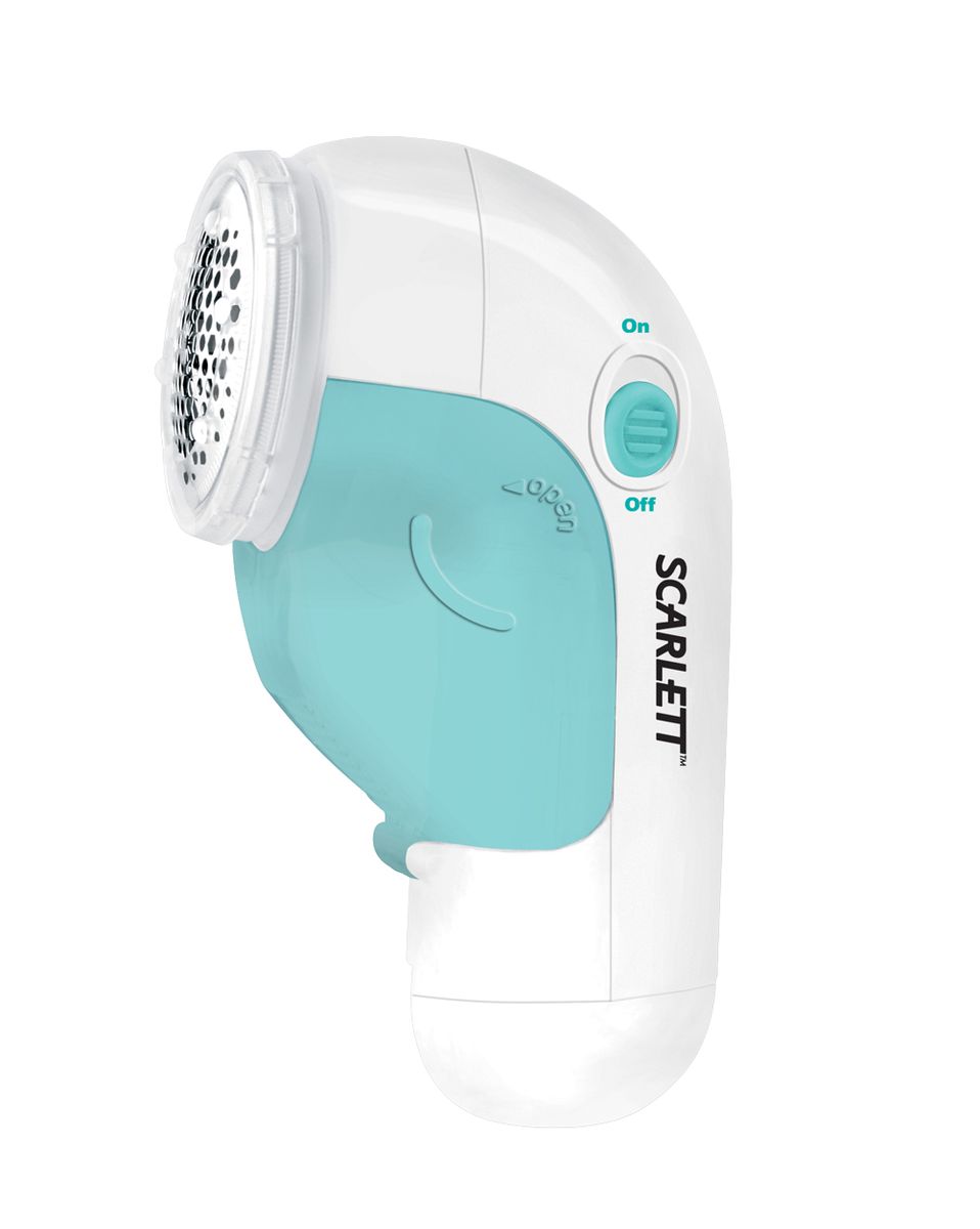 Scarlett SC-921 миниклинерSC-921 Scarlett SC-921 миниклинерSC-921Машинка для стрижки катышков Scarlett SC-921 маленький и верный помощник. Его можно взять с собой, благодаря компактности устройства. Работает от батареи типа АА 1,5 В (не включена в комплект).