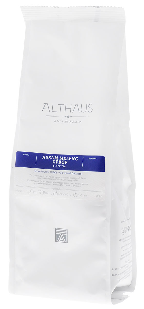 Althaus Assam Meleng GFBOP черный листовой чай, 250 гTALTHL-L00072 Althaus Assam Meleng GFBOP черный листовой чай, 250 гTALTHL-L00072Ассам Меленг GFBOP — классический индийский черный чай из всемирно известного штата Ассам, выращенный на равнинах в долине великой реки Брахмапутры. Маркировка GFBOP (Golden Flowery Broken Orange Pekoe) указывает на среднелистовой чай высокого качества с большим количеством типсов. Сухие чаинки насыщенного шоколадного цвета источают сладкий аромат с фруктовой нотой. При заваривании среднелистовой чай получается более крепким, чем крупнолистовой. Ассам Меленг дает бодрящий свежий настой с насыщенным приятным вкусом и мягким солодовым оттенком. В его пряном, немного цветочном аромате ощущаются необычные для черного чая медовые нотки. Несмотря на свой терпко-вяжущий вкус, в целом этот чай более мягкий и бархатистый, чем традиционные цейлонские сорта. Цвет правильно заваренного ассамского чая иногда называют цветом бисквитной корочки — это очень яркий, насыщенный красновато-коричневый цвет. Благодаря своей особой терпкости этот чай хорошо сочетается с...