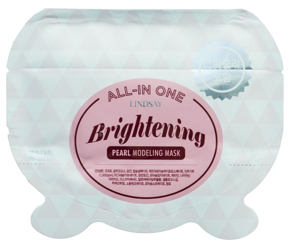 Lindsay Альгинатная маска для лица All-in Oneс экстрактом жемчуга, 28 г143253 Lindsay Альгинатная маска для лица All-in Oneс экстрактом жемчуга, 28 г143253Альгинатные маски – популярное в салонах косметическое средство, основа которого – альгин, способствует более глубокому и эффективному проникновению активных компонентов в слои кожи. Жемчужная пудра помогает активной регенерации клеток и защищает от образования пигментных пятен. Насыщает кожу необходимыми минералами и микроэлементами, улучшая ее структуру и внешний вид. Способ применения: 1. Встряхните упаковку, чтобы содержимое переместилось на дно и оторвите верхушку пакета 2. Залейте содержимое пакета водой до установленной метки и размешайте 3. Нанесите маску на лицо на 15-20 минут 4. Начиная с нижнего края, аккуратно удалите маску с лица. Меры предосторожности: при попадании продукта в глаза промойте их водой. Храните в недоступном для детей месте. Состав: Диатомовая земля, глюкоза, альгин, сульфат кальция, пирофосфат калия, жемчужная пудра (1 000 ppm), карбонат магния, аллантоин, альгинат калия, бетаин, ниацинамид, аскорбиновая кислота, экстракт листьев алоэ...