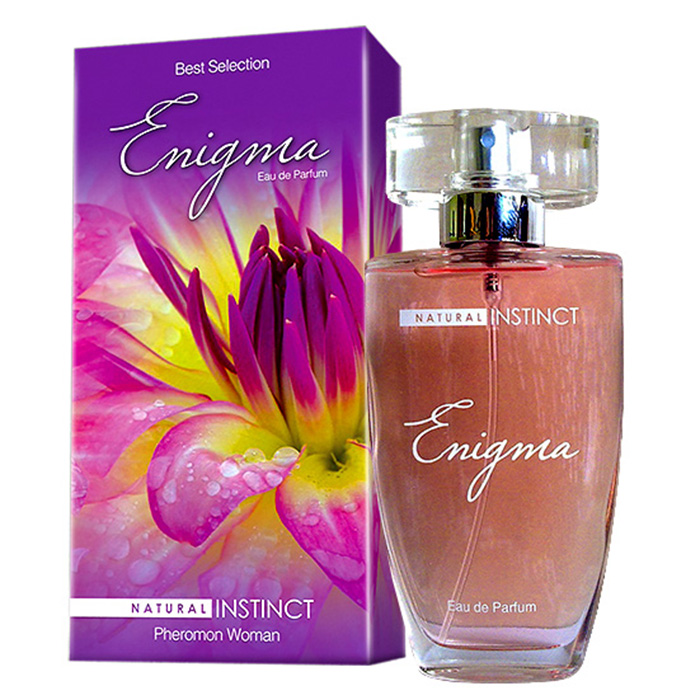 Natural Instinct Духи, ENIGMA , женские, 50 млNI-ENG-50 Natural Instinct Духи, ENIGMA , женские, 50 млNI-ENG-50Аромат создан для динамичных и активных молодых молодых девушек, которые живут сегодняшним днем и наслаждаются каждой минутой жизни. Начальные ноты переплетают в себе искрящуюся свежесть цитрусовых и мандарина, с соблазнительно тонким ароматом пиона. Ноты сердца окутывают кожу драгоценными дарами османтуса и розы, а заключительными нотами выступает остропряный и обволакивающий аромат сандалового дерева, мадагаскарского розового перца и листа пачули.