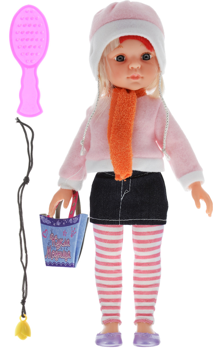 ABtoys Кукла Модница в джинсовой юбкеPT-00371 ABtoys Кукла Модница в джинсовой юбкеPT-00371Очаровательная кукла ABtoys Модница станет лучшей подружкой вашей малышки. Куколка одета в розовую кофточку и короткую джинсовую юбку. На ногах куклы полосатые лосины и сиреневые туфельки. Модный образ дополняют теплая шапочка в тон кофте и оранжевый шарфик. У куклы светлые волосы, которые можно расчесывать. Вместе с куклой в набор входят: расческа, картонная сумочка и ожерелье. Выразительный внешний вид и аккуратное исполнение куклы делает ее идеальным подарком для любой девочки. Порадуйте свою малышку таким великолепным подарком!
