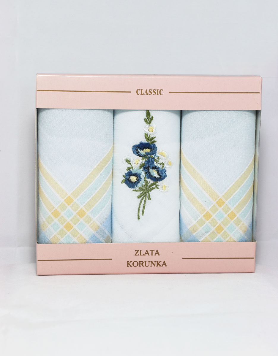 90329-47 Zlata Korunka Носовой платок женский, цвет: мультиколор, 29х29 см, 3 шт90329-47 90329-47 Zlata Korunka Носовой платок женский, цвет: мультиколор, 29х29 см, 3 шт90329-47Платки носовые женские в упаковке по 3 шт. Носовые платки изготовлены из 100% хлопка, так как этот материал приятен в использовании, хорошо стирается, не садится, отлично впитывает влагу.