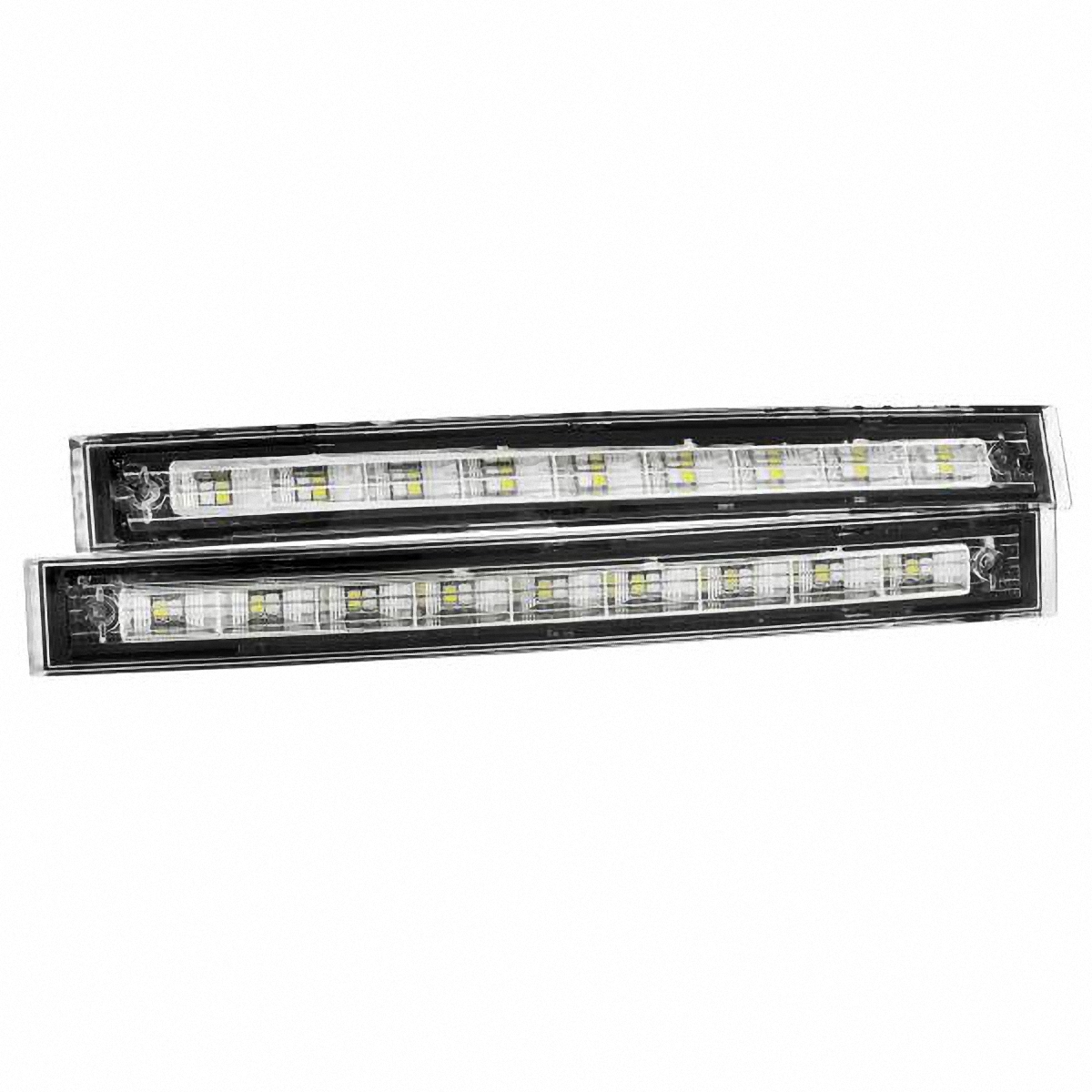 Дневные ходовые огни Skyway, 36 диодов, 5W, с поворотом, 2 штSHDX-D057 Дневные ходовые огни Skyway, 36 диодов, 5W, с поворотом, 2 штSHDX-D057Skyway - система дневных ходовых огней высочайшего класса и уровня безопасности, оснащенная светодиодными модулями нового поколения, обладает универсальным дизайном, улучшает внешний вид автомобиля и повышает безопасность вождения в дневное время суток. Ходовые огни данной модели обладают повторителем сигнала поворота. Особенности: Широкий угол рассеивания. Долгий срок службы. Повышенная яркость. Низкое потребление электроэнергии: 0,5 А при 12 В (2x3 Вт). Питание от сети 12 В. Мощность: 5 Вт. Высокая устойчивость к вибрации.