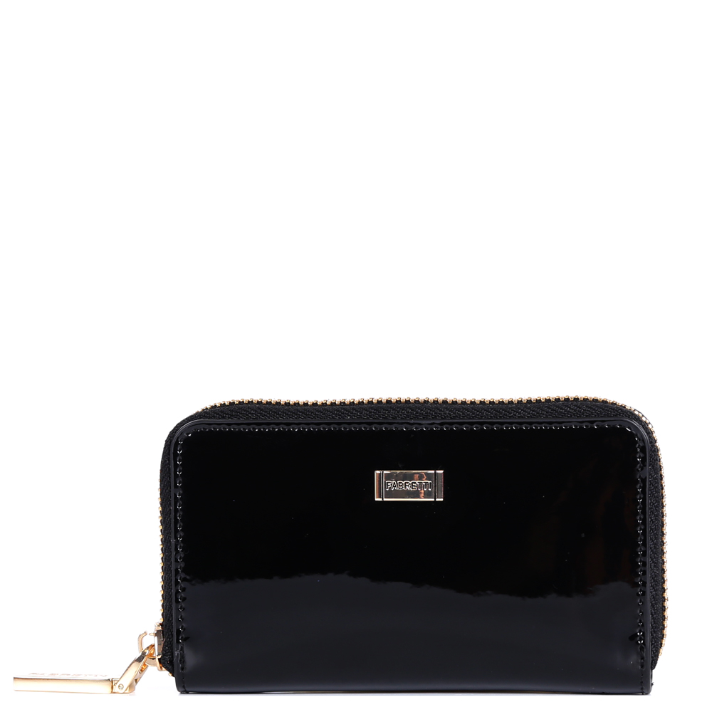 Ключница женская Fabretti, цвет: черный. 15051201-black L15051201-black L Ключница женская Fabretti, цвет: черный. 15051201-black L15051201-black LРоскошная женская ключница от итальянского бренда Fabretti выполнена из натуральной лакированой кожи. Насыщенный черный цвет и яркая фурнитура в золотом цвете подчеркнут ваш неповторимый и изысканный стиль. Внутри находится 6 крючков и удобное крепление для ключей, на тыльной стороне дизайнеры разместили аккуратный карман для мелочей.