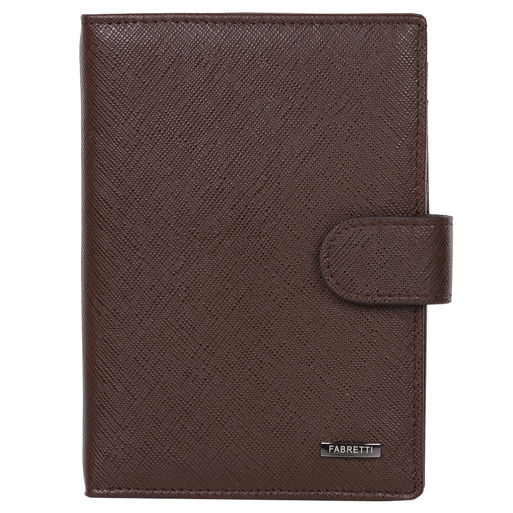 Обложка для документов мужская Fabretti, цвет: коричневый. 53003-brown saf53003-brown saf Обложка для документов мужская Fabretti, цвет: коричневый. 53003-brown saf53003-brown safМужская обложка для документов от итальянского бренда Fabretti выполнена из натуральной кожи с модной и изысканной отделкой сафьяно. Насыщенный кофейный цвет, рисунок на кожи и фурнитура в серебряном цвете подчеркнут ваш неповторимый и мужественный стиль. Внутри дополнительно дизайнеры разместили вкладыши для документов, 5 отделений для кредитных и дисконтных карт, отделение для паспорта. Обложка закрывается на заклепку.