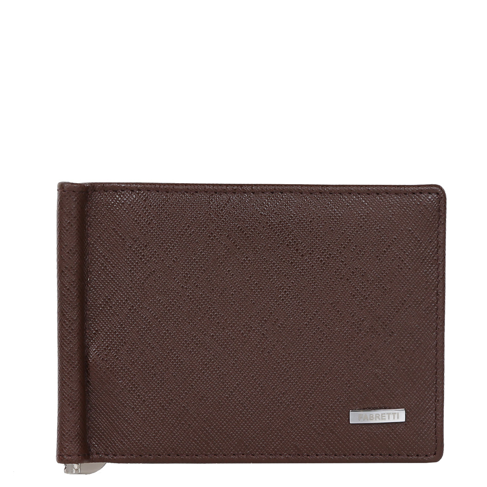 Зажим для денежных банкнот мужской Fabretti, цвет: коричневый. 32006-brown saf32006-brown saf Зажим для денежных банкнот мужской Fabretti, цвет: коричневый. 32006-brown saf32006-brown safКлассический мужской кошелек от итальянского бренда Fabretti выполнен из натуральной мягкой кожи с изысканным тиснением сафьяно. Изысканный кофейный цвет и фурнитура, выполненная в серебряном цвете, превратили аксессуар в модное изделие, которое подчеркнет ваше уникальное чувство стиля. Внутри находится 1 отделение для купюр. Вы с легкостью сможете расположить 8 дисконтных и кредитных карточек, а также всю мелочь с помощью удобного кармана на тыльной стороне модели. Кошелек закрывается на прочную застежку.