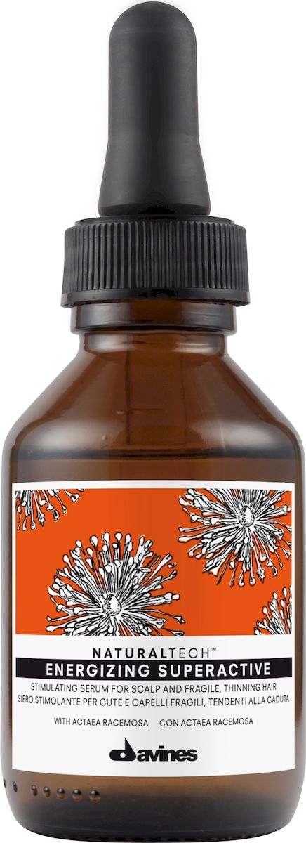 Davines Суперактивная сыворотка против выпадения волос New Natural Tech Energizing Superactive, 100 мл71182 Davines Суперактивная сыворотка против выпадения волос New Natural Tech Energizing Superactive, 100 мл71182Стимулирующая Активная Сыворотка -cредство от выпадения волос, возникающего в связи с гормональными сбоями. В сыворотке содержится экстракт воронца кистевидного (actae racemosa), который регулирует работу фермента альфа-редуктаза и предотвращает выпадение волос. Помимо этого, регулируется активность сальных желез. Формула содержит фитоактив кофеина, который вместе с белками сиртуинами и бета-глюканом стимулирует метаболизм клеток кожи головы, способствуя насыщению тканей кислородом. Бета-глюкан – это полисахарид, способствующий укреплению иммунитета. Сиртуин, белок долголетия, способствует омолаживанию кожи головы, укрепляет и тонизирует ее. Питательная сыворотка содержит также эфирные масла имбиря, корицы и черного перца, которые дают волосам жизненную силу. В результате ваши волосы становятся крепкими и здоровыми, а кожа головы более эластичной, также уменьшается ее сальность. pH 5,4