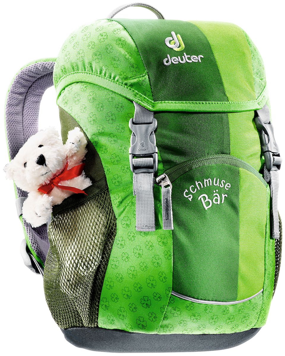 Рюкзак городской Deuter Schmusebar Kiwi, цвет: зеленый, 8 л. 3600336003_2004 Рюкзак городской Deuter Schmusebar Kiwi, цвет: зеленый, 8 л. 3600336003_2004Детские рюкзаки Deuter - это настоящие хиты для детского сада, школы или походных приключений. Новые оригинальные вышивки, цветные набивные рисунки - есть от чего загореться глазам любого ребенка! Рюкзак Deuter Schmusebar рассчитан на детей от 3 лет, плюшевый мишка прилагается. -удобная мягкая спинка -новые S-образные плечевые лямки с мягкими краями -нагрудный ремень -два боковых сетчатых кармана -именная бирка внутри -отражатель 3М спереди и большой отражатель на переднем кармане для повышения безопасности -удобные для детей застежки Материал: Super-Polytex.
