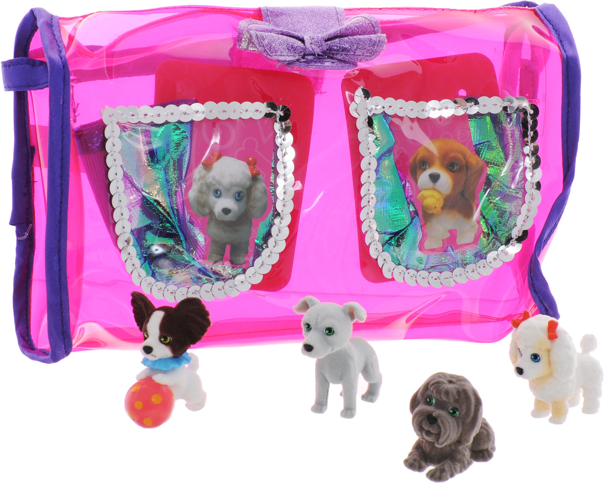 Puppy In My Pocket Набор фигурок 4 шт + сумочка48200 Puppy In My Pocket Набор фигурок 4 шт + сумочка48200Яркая стильная сумочка с четырьмя очаровательными щеночками придутся по вкусу каждой моднице, особенно, если она является поклонницей популярного мультсериала Puppy In My Pocket. Сумочка имеет прозрачные кармашки, в которые можно положить забавных щенков. Puppy In My Pocket - это новый бренд игрушек, созданных по одноименному мультфильму, объединяющий более 100 различных персонажей! Симпатичные маленькие пластиковые собачки имеют специальное текстильное напыление (флокирование), делающее их очень приятными на ощупь. Это настоящий подарок для коллекционера!