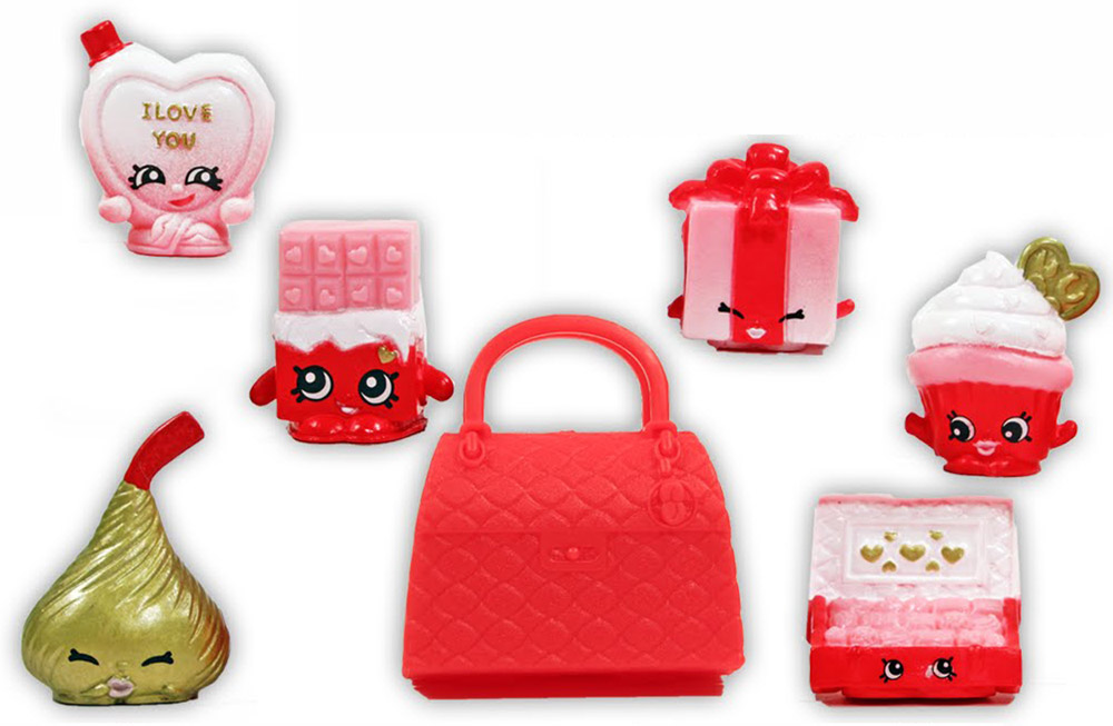 Shopkins Набор фигурок Сладкое Сердечко 6 шт56221 Shopkins Набор фигурок Сладкое Сердечко 6 шт56221Набор фигурок Shopkins Сладкое Сердечко - отличное приобретение для девочки-мечтательницы! В наборе ребенок найдет шесть фигурок Shopkins и сумочку. Фигурки, выполненные в красно-розовых тонах, выглядят очень жизнерадостными. Их добродушные мордашки с маленькими глазками и носиками обязательно привлекут внимание ребенка. Ярко-красная сумочка с удобной ручной обязательно пригодится девочке во время игры с куклами.