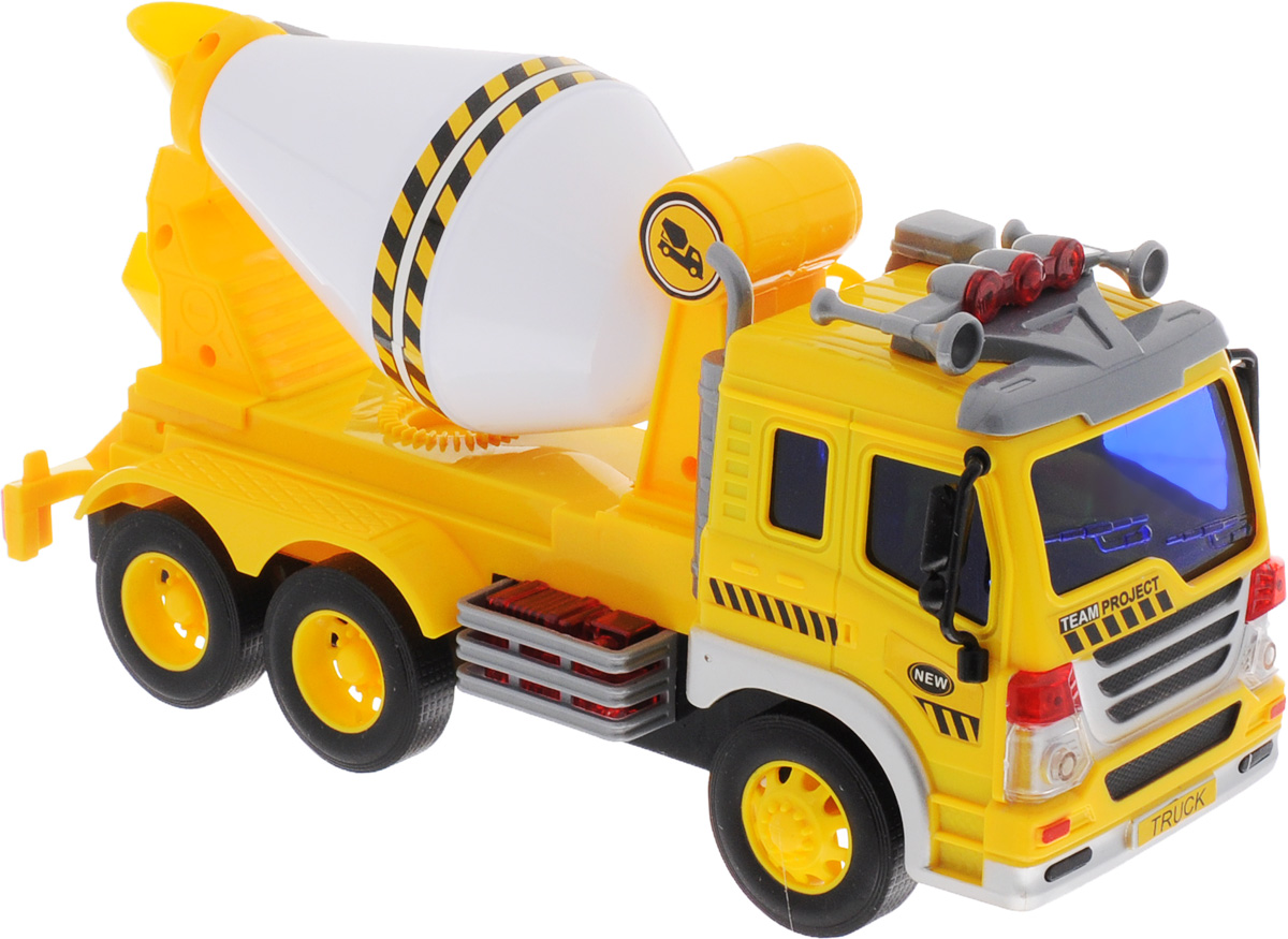 Dave Toy Бетономешалка инерционная33023 Dave Toy Бетономешалка инерционная33023Бетономешалка Dave Toy, выполненная из прочного пластика с металлическими элементами, станет любимой игрушкой вашего малыша. Игрушка оснащена инерционным ходом. Достаточно немного подтолкнуть машинку вперед или назад, а затем отпустить, и она сама поедет абсолютно самостоятельно в ту же сторону. Прорезиненные колеса обеспечивают надежное сцепление с любой поверхностью пола. Игрушка обладает световыми и звуковыми эффектами. Ваш ребенок будет увлеченно играть с этой машинкой, придумывая различные истории. Порадуйте его таким замечательным подарком! Рекомендуется докупить 3 батарейки напряжением 1,5V типа AG13 (товар комплектуется демонстрационными).