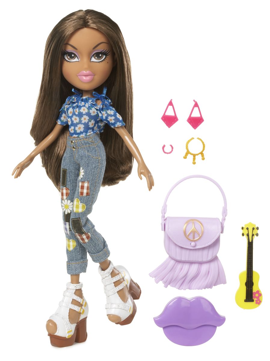 Bratz Кукла Жасмин Давай знакомиться536109 Bratz Кукла Жасмин Давай знакомиться536109Длинноволосая красавица, кукла Жасмин выглядит очень ярко и эффектно. Благодаря ее отменному чувству стиля, она на любой вечеринке неизменно оказывается в центре внимания. Вот и в этот раз, собираясь выйти в свет, Жасмин подобрала себе очень интересный образ. Куколка одета в укороченные джинсы с нашивками, голубую блузку с ярким цветочным принтом и массивные ботильоны с отрытым носом. Bratz - это оригинальные куклы-модницы, популярные среди миллионов девочек во всем мире. У куклы большая голова и худощавое тело, большие миндалевидные глаза и блестящие губки. У нее подвижные руки, ноги сгибаются в коленях а значит, игра с ней станет еще более интересной и увлекательной! В комплекте прилагаются дополнительные аксессуары, с которыми девочка сможет разнообразить сюжетно-ролевую игру. Порадуйте свою девочку этим отличным подарком.