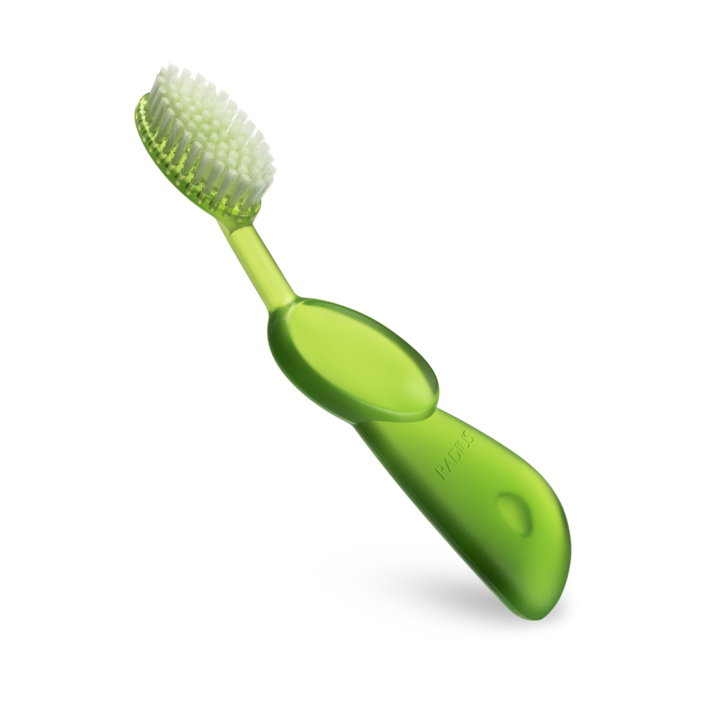 Radius, Зубная щетка для взрослых Original/Toothbrush Original/ зеленая для правшейR004679 Radius, Зубная щетка для взрослых Original/Toothbrush Original/ зеленая для правшейR004679Классические зубные щётки, имеющие в 3 раза больше щетинок и удобную ручку для правой или левой руки. Мягкая, широкая головка с веерной щетиной помогает улучшить здоровье десен, массируя десны во время чистки. Широкий спектр - чистка зубов и массаж десен одновременно.