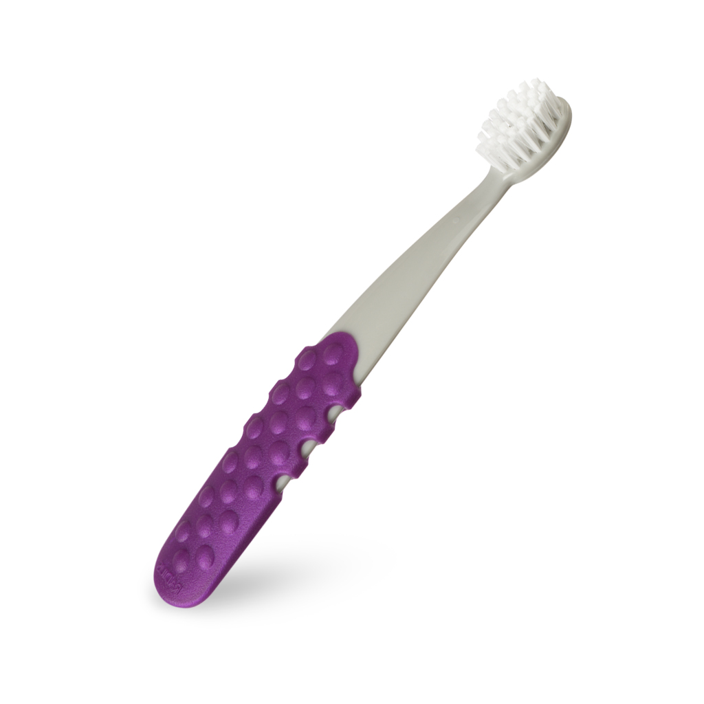 Radius щетка зубная детская ,Toothbrush, Totz Plus c 3 летсеребристо-фиолетоваямягкаяR005201 Radius щетка зубная детская ,Toothbrush, Totz Plus c 3 летсеребристо-фиолетоваямягкаяR005201Зубная щетка обеспечивает рот чистым. Мягкая, широкая головка с веерной щетиной помогает улучшить здоровье десен, массируя десны во время чистки. Эргономичная ручка обеспечивает спокойную хватку, что снижает давление на зубы, помогает защитить десны. Широкий спектр – чистка зубов и массаж десен одновременно. Щетина отполирована и конец закруглен.