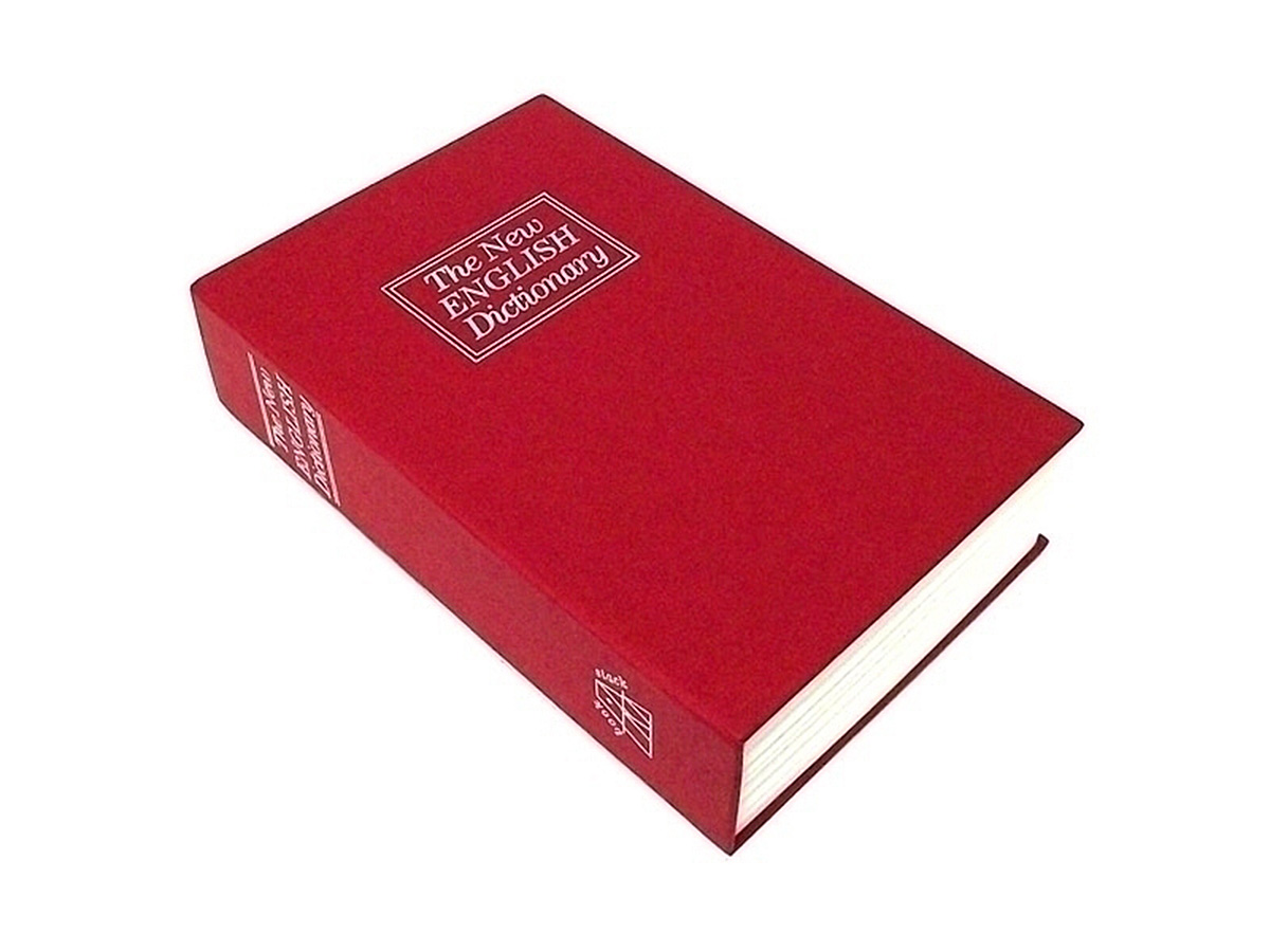 Книга-сейф Эврика Английский словарь, цвет: красный. 9479194791 Книга-сейф Эврика Английский словарь, цвет: красный. 9479194791Этот сейф-шкатулка - точная имитация книги. Будучи поставленным на книжную полку, он ловко затеряется среди настоящей литературы, сохранив в тайне ваши секреты или сбережения. В оформлении применено тиснение серебристой фольгой. Внутри пластикового корпуса находится металлическое хранилище с надёжным замком, к которому прилагается комплект из двух ключей. Рекомендуем хранить запасной ключ отдельно, на случай утраты основного. Материал: пластик, металл, картон Упаковка: термоплёнка