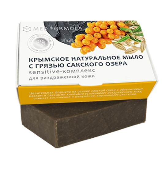 Мануфактура Дом природы Мыло с грязью Сакского озера «Sensitive-комплекс», 100 г4640017811433 Мануфактура Дом природы Мыло с грязью Сакского озера «Sensitive-комплекс», 100 г4640017811433MED-formula «Sensitive-комплекс» содержит лечебную грязь Сакского озера, дополненную сбалансированным комплексом природных компонентов, разработанным для ухода за жирной кожей. Масло облепихи обладает замечательным смягчающим, увлажняющим и питательным действием, бережно ухаживает, снимает шелушения, помогает выровнять цвет кожи, слегка отбеливая и осветляя пигментированные участки. Овсянка помогает успокоить кожу, увлажняет ее. Экстракты череды и ромашки обладают мощным противовоспалительным свойством. Эфирные масла чабреца, мандарина и лаванды мягко дезинфицируют и успокаивают.
