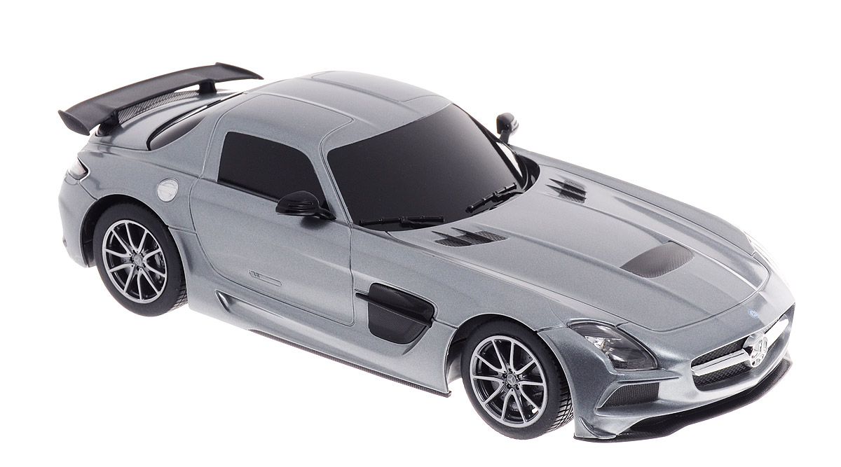 Rastar Радиоуправляемая модель Mercedes-Benz SLS AMG цвет серебристый масштаб 1:1854100_серебристый Rastar Радиоуправляемая модель Mercedes-Benz SLS AMG цвет серебристый масштаб 1:1854100_серебристыйРадиоуправляемая модель Rastar Mercedes-Benz SLS AMG предназначена для тех, кто любит роскошь и высокие скорости. Благодаря броской внешности, а также великолепной точности, с которой создатели этой модели масштабом 1:18 передали внешний вид настоящего автомобиля, модель станет подлинным украшением любой коллекции авто. Управление авто происходит с помощью пульта. Машина двигается вперед и назад, поворачивает направо и налево. Пульт управления работает на частоте 40 MHz. Шины обеспечивают отличное сцепление с любой поверхностью пола. Имеются световые эффекты. Радиоуправляемые игрушки способствуют развитию координации движений, моторики и ловкости. Подарите вашему малышу возможность почувствовать себя настоящим водителем. Машина работает от 4 батареек напряжением 1,5V типа АА (не входят в комплект), пульт управления работает от 2 батареек напряжением 1,5V типа АА (не входят в комплект).