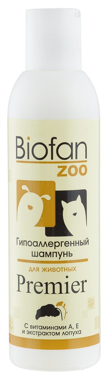 Шампунь для животных Biofan Zoo Premier, гипоаллергенный, 200 мл27бф Шампунь для животных Biofan Zoo Premier, гипоаллергенный, 200 мл27бфШампунь Biofan Zoo Premier рекомендован для собак и кошек всех пород и типов шерсти. Не содержит красителей и синтетических отдушек. Экстракт лопуха обладает регенерирующим, тонизирующим, бактерицидным и увлажняющим действием. Экстракт календулы снимает зуд и неприятные ощущения в местах укусов насекомых, смягчает и увлажняет шерсть и кожу животного, придает яркость окраске. Масло эфирное авокадо обладает противовоспалительным и антибактериальным действием, тонизирует, успокаивает и увлажняет кожу животного. Масло эфирное лаванды обладает обезболивающим, противогрибковым, противомикробным, антисептическим, заживляющим, тонизирующим действием. Способ применения: нанести необходимое количество шампуня на смоченную поверхность шерсти животного, втирать до образования пены, затем тщательно промыть водой. При необходимости повторить процедуру. Товар сертифицирован.