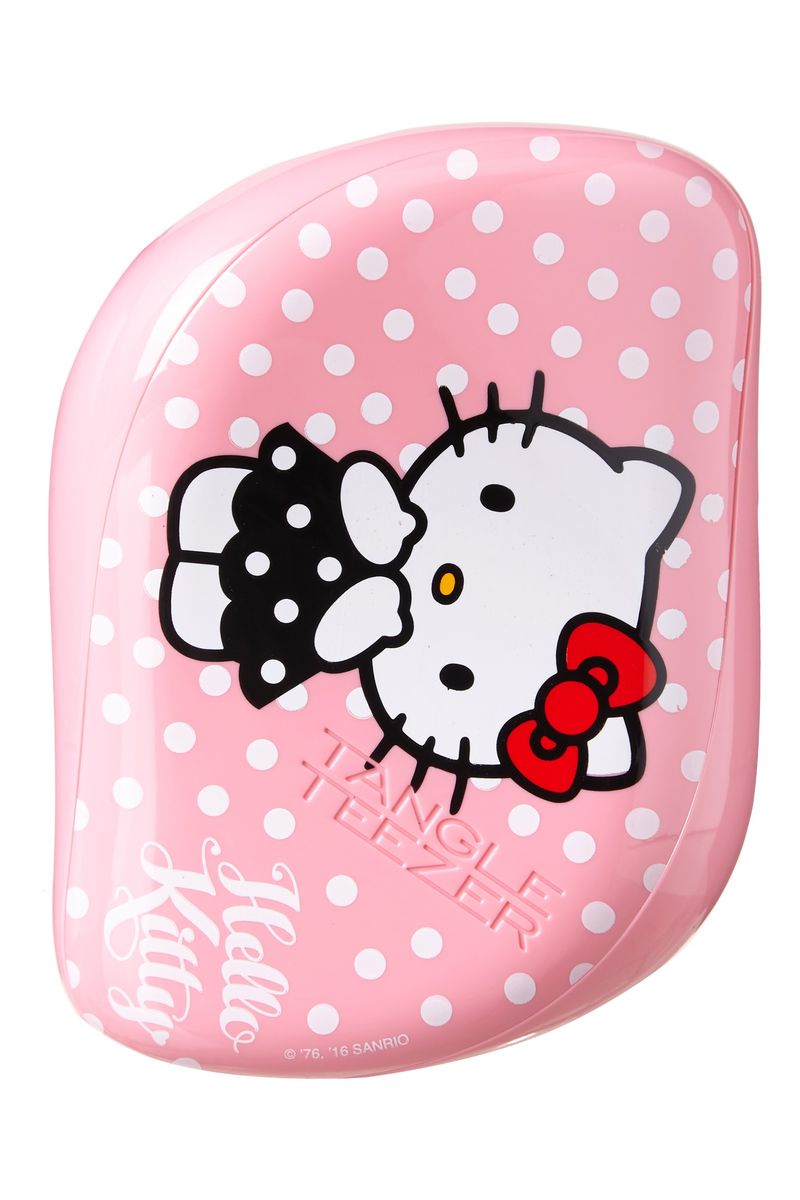 Tangle Teezer Black Compact Styler Hello Kitty Pink370657 Tangle Teezer Black Compact Styler Hello Kitty Pink370657Tangle Teezer – оригинальная профессиональная расческа для расчесывания волос, которая позволит вам с легкостью всего за одну минуту без рывков и напряжения расчесать мокрые, уязвимые или окрашенные волосы не нарушая структуру волос и не причиняя себе дискомфорта.