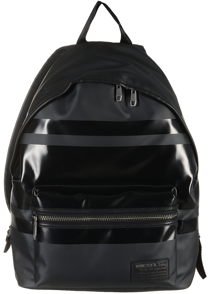 Рюкзак мужской Diesel, цвет: черный. X04223-P1105/T8013X04223-P1105/T8013 Рюкзак мужской Diesel, цвет: черный. X04223-P1105/T8013X04223-P1105/T8013Рюкзак Diesel выполнен из высококачественной искусственной кожи и оформлен оригинальной фирменной нашивкой. На лицевой стороне расположен накладной карман на молнии. Спинка дополнена покрытием из мягкого сетчатого текстиля. Рюкзак оснащен двумя удобными лямками, длина которых регулируется с помощью пряжек. Изделие закрывается с помощью удобной застежки-молнии. Внутри расположено главное вместительное отделение, которое содержит два накладных кармана, один из которых закрывается на липучку и один вшитый карман на молнии для мелочей. Также внутри расположено отделение для ноутбука, закрывающееся хлястиком на застежку-липучку.