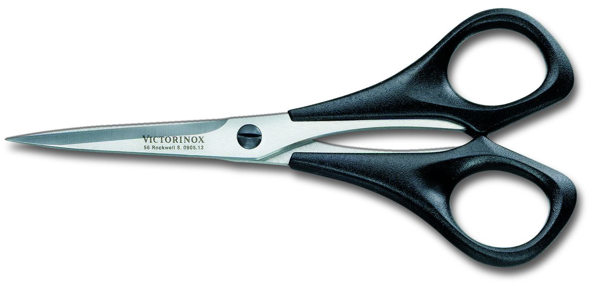 Ножницы универсальные Victorinox, длина 13 см8.0905.13 Ножницы универсальные Victorinox, длина 13 см8.0905.13Универсальные ножницы Victorinox выполнены из высококачественной нержавеющей стали. Предназначены для разделки и измельчения любых продуктов. Ручки изготовлены из полипропилена, что предотвращает соскальзывание и делает процесс резания более легким и удобным.
