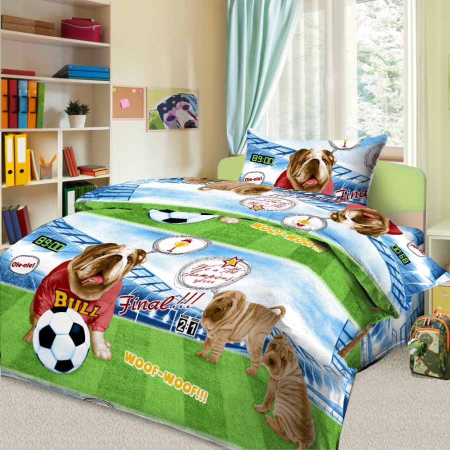 Letto Комплект детского постельного белья Гол 3 предметаgoal_green50 Letto Комплект детского постельного белья Гол 3 предметаgoal_green50Яркий комплект постельного белья в хлопковом исполнении и с хорошими устойчивыми красителями - по очень доступной цене! Эта модель произведена из традиционной российский бязи, плотного плетения. Такое белье прослужит долго и выдержит много стирок. Рекомендуется перед первым использованием постирать, но не пересушивать. Применение кондиционера при стирке сделает такое постельное белье мягче и комфортней. Пододеяльник на молнии. Обращаем внимание, что расцветка наволочек может отличаться от представленной на фото. Пододеяльник 143х215 см, простынь 148х215 см, наволочка 50х70 см