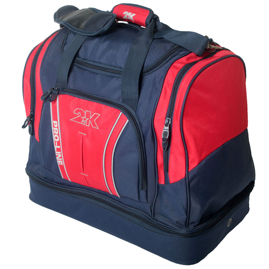 Сумка спортивная 2K Sport Tampa, цвет: темно-синий, красный. 128124128124-navy-red Сумка спортивная 2K Sport Tampa, цвет: темно-синий, красный. 128124128124-navy-redСпортивная сумка с двойным дном для обуви 2K Sport Tampa. Можно переносить в руке и на плече. Размер: 50х30х43 см. (ДхШхВ). Отстегивающийся ремень.