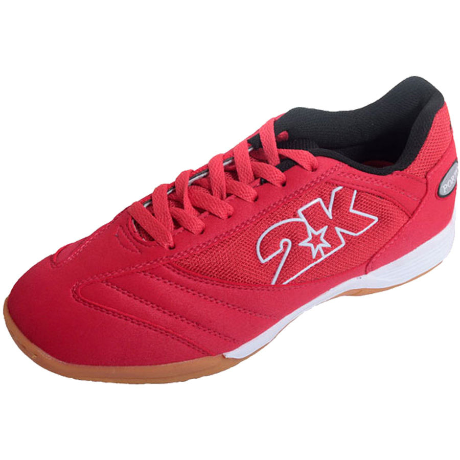Бутсы для футзала 2K Sport Porto, цвет: красный, белый. Размер 44125414-red Бутсы для футзала 2K Sport Porto, цвет: красный, белый. Размер 44125414-redКлассические футзальные бутсы 2K Sport Porto идеально подойдут как для регулярных соревнований, так и для обычных тренировок. Мягкий и комфортный верх изготовлен из искусственной замши и текстиля. Эргономичная конструкция, обеспечивающая идеальную посадку, точность движений и оптимальный контроль мяча. Стелька из экопрена и синтетическая подкладка обеспечивают удобство стопы. Накладки на стельку увеличивают прочность и устойчивость подошвы.