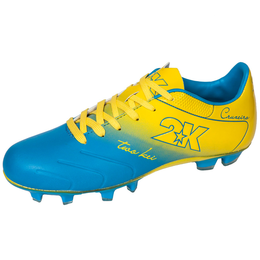 Бутсы футбольные 2K Sport Cruzeiro, цвет: синий, желтый. Размер 42125323-blue-yellow Бутсы футбольные 2K Sport Cruzeiro, цвет: синий, желтый. Размер 42125323-blue-yellowЯркие футбольные бутсы 2K Sport Cruzeiro, выполненные из микрофибры в современном стиле, подойдут для натуральных и искусственных покрытий. Облегченная, износостойкая подошва, конфигурация которой приближена к форме стопы, способствует комфорту и хорошей чувствительности при игре. Бесшовная конструкция верха. Бутсы оснащены пластиковой усилительной вставкой (супинатором). Эргономичная стелька. 2 пары шнурков разного цвета в комплекте.