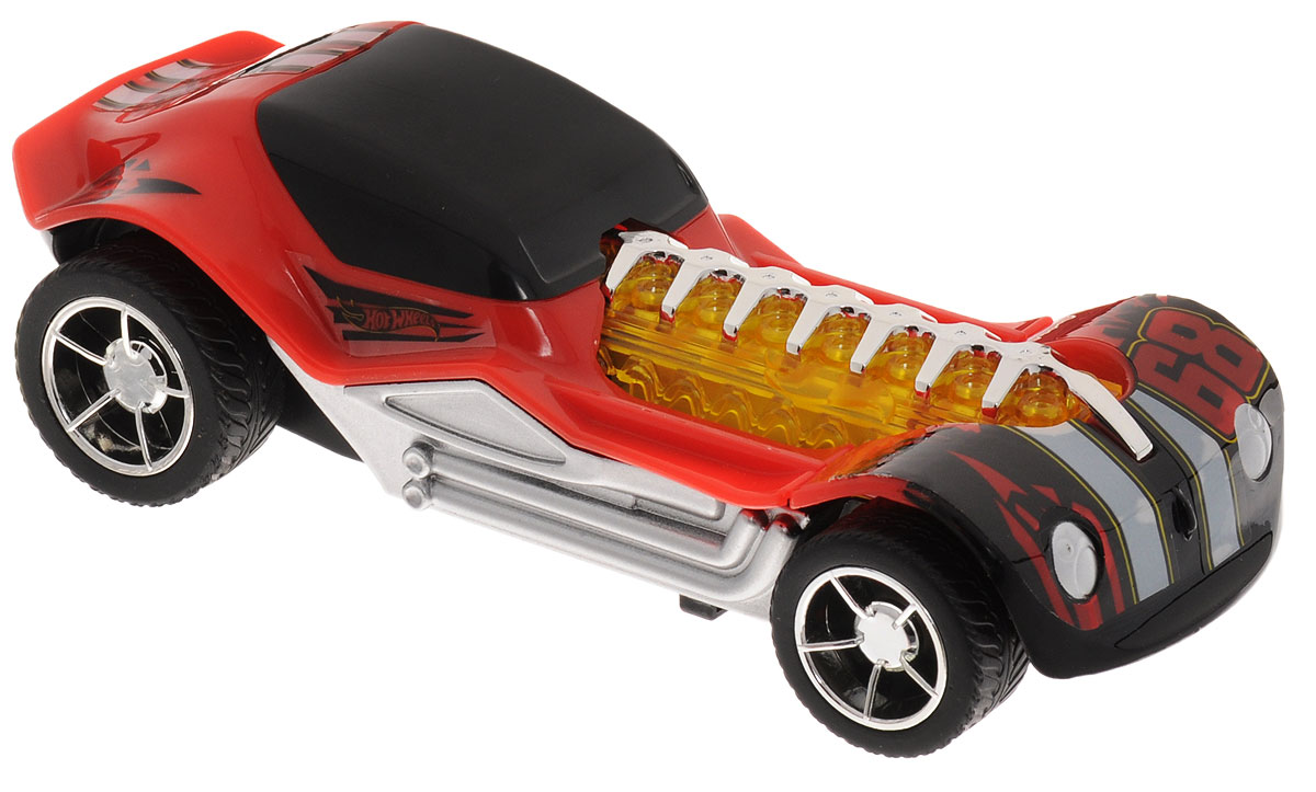 Hot Wheels Машинка инерционная DieselboyHW90712 Hot Wheels Машинка инерционная DieselboyHW90712Инерционная машинка Hot Wheels Dieselboy со световыми и звуковыми эффектами из серии Stretch FX - отличный подарок для любителей игрушечных авто, скоростных гонок и для коллекционеров легендарных автомобилей Hot Wheels. Игрушка оснащена инерционным механизмом и имеет две функциональные особенности или способа игры: растяните корпус машинки для запуска автомобиля в движение, либо потяните машинку назад и отпустите для того, чтобы помимо колес активировались световые эффекты, звук движущегося автомобиля и музыка. Машинка выполнена в красном цвете с черными элементами дизайна. Эффектный внешний вид гоночного авто весьма удачно дополняют блестящие хромированные детали. Машинка изготовлена из высококачественного пластика. Игрушка имеет как игровую, так и коллекционную ценность. Рекомендуется докупить 2 батарейки напряжением 1,5V типа LR44/AG13 (товар комплектуется демонстрационными).