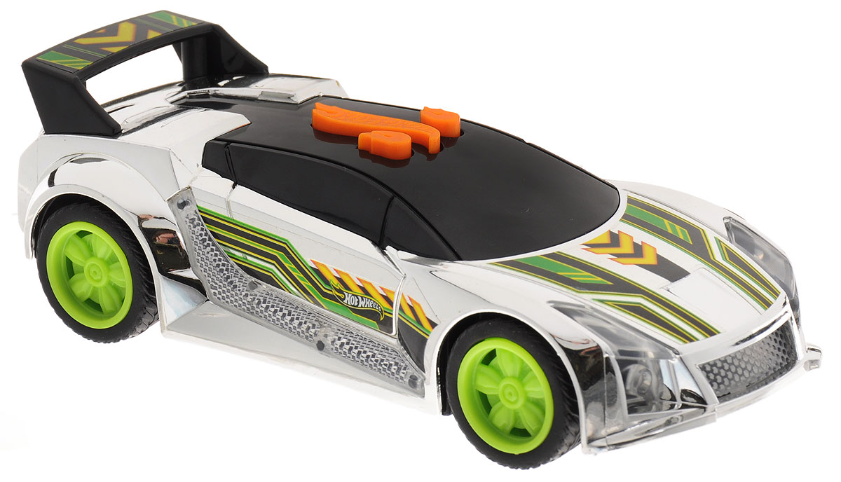 Hot Wheels Машинка Edge Glow Cruisers Quick N SikHW90604 Hot Wheels Машинка Edge Glow Cruisers Quick N SikHW90604Скоростная машинка Hot Wheels Quick N Sik со звуковыми и световыми эффектами из серии Edge Glow Cruiser порадует самого взыскательного любителя игрушечных гоночных авто. Она оснащена потрясающе реалистичными звуками рычащего мотора, свиста колес, элементами корпуса со световыми эффектами. Модель выполнена в оригинальной цветовой гамме с зелеными и черными деталями, на крышке багажника установлен спойлер. Диски колес - зеленые. Игрушка имеет как игровую, так и коллекционную ценность. Машинки серии Edge Glow Cruiser не оснащены электроприводом и инерционным механизмом. Рекомендуется докупить 3 батарейки напряжением 1,5V типа LR44 (товар комплектуется демонстрационными).